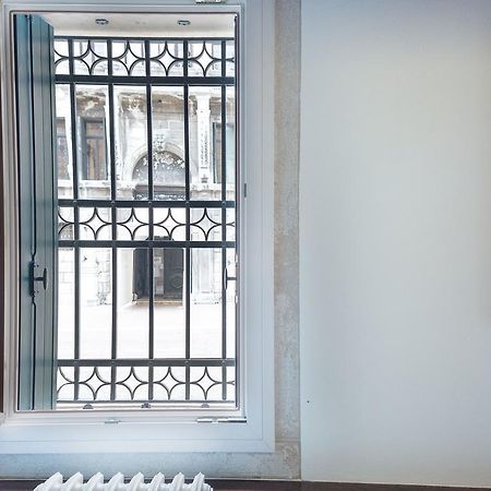 Апартаменти Ve.N.I.Ce Cera Casa Santo Stefano Венеція Екстер'єр фото