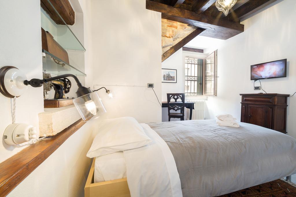 Апартаменти Ve.N.I.Ce Cera Casa Santo Stefano Венеція Екстер'єр фото
